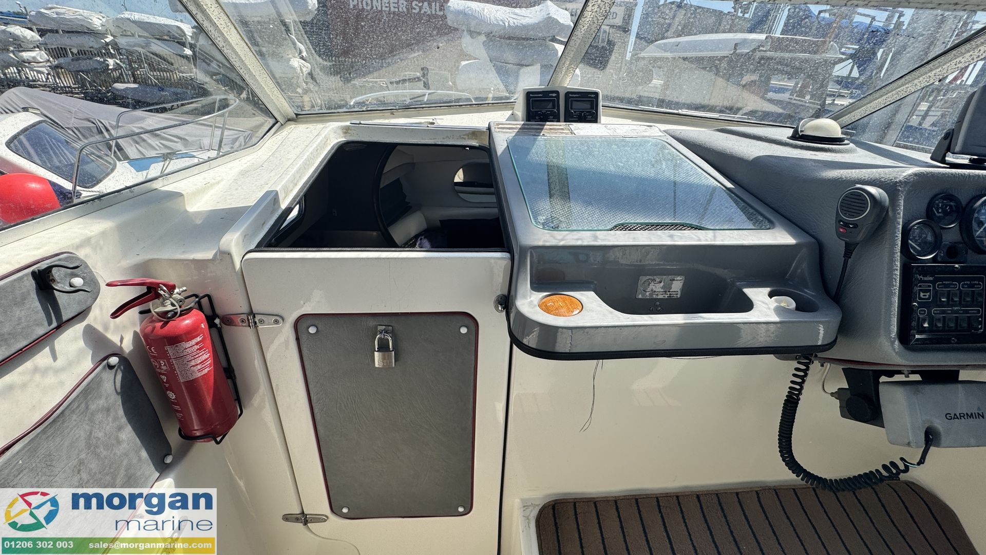 Sealine 215