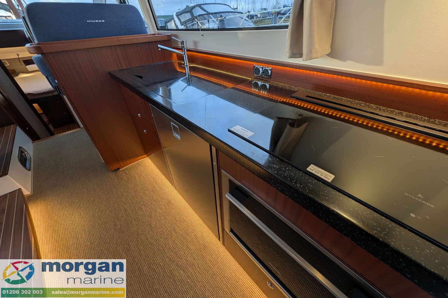 Nimbus 405 Coupe - 21