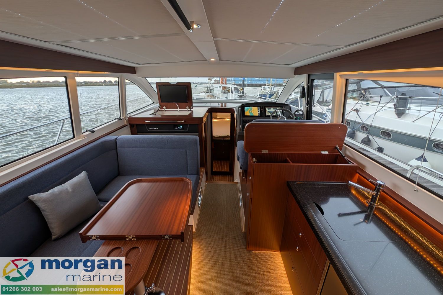 Nimbus 405 Coupe - 16