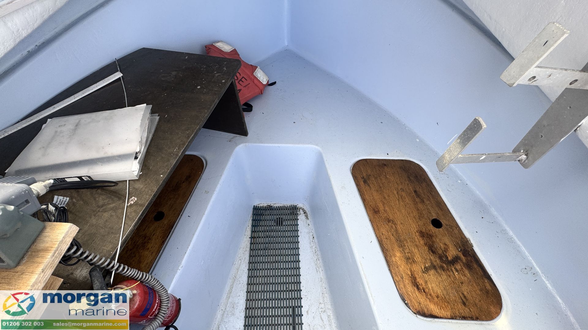 5.8m Fishing boat