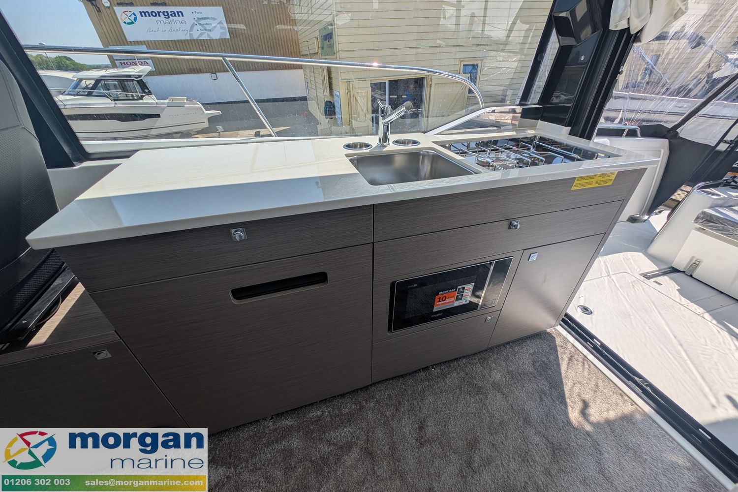 Jeanneau Merry Fisher 1095 Fly Galley 2