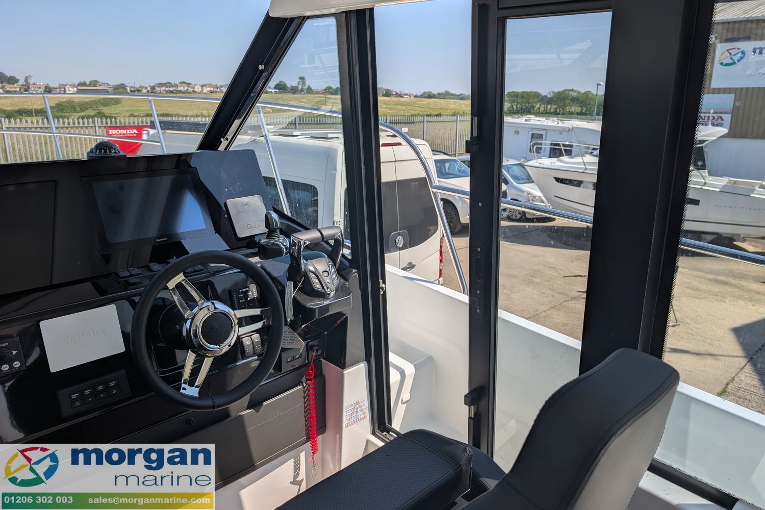 Jeanneau Merry Fisher 1095 Fly Helm