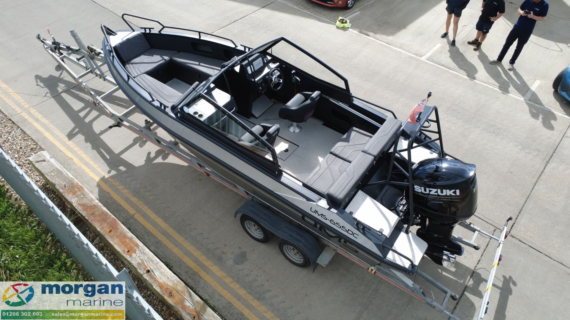 UMS 655 DC Bow Rider