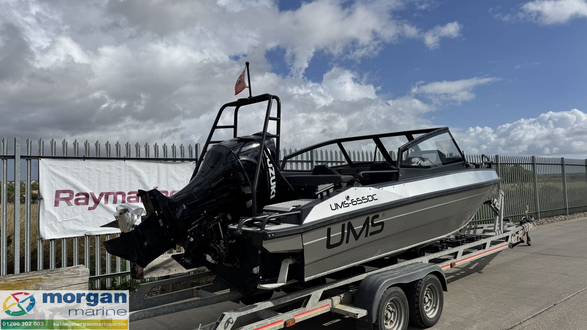 UMS 655 DC Bow Rider