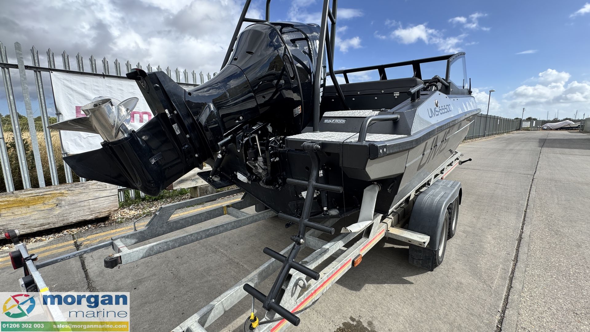 UMS 655 DC Bow Rider