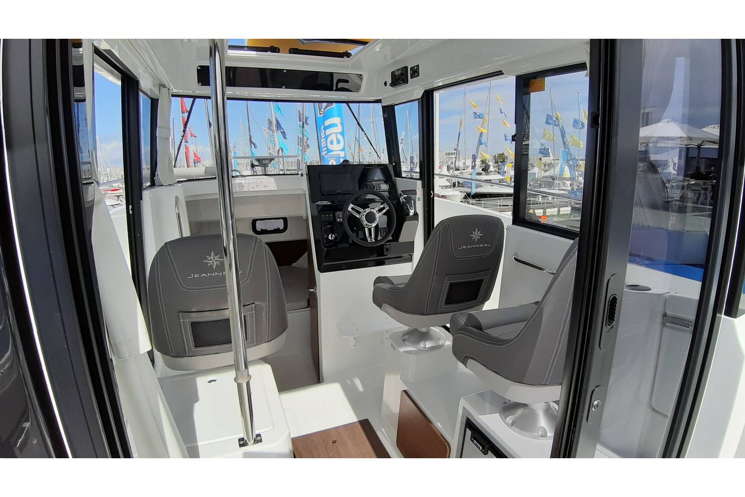 Jeanneau Merry Fisher 795 Sport – Series 2 – with must have options