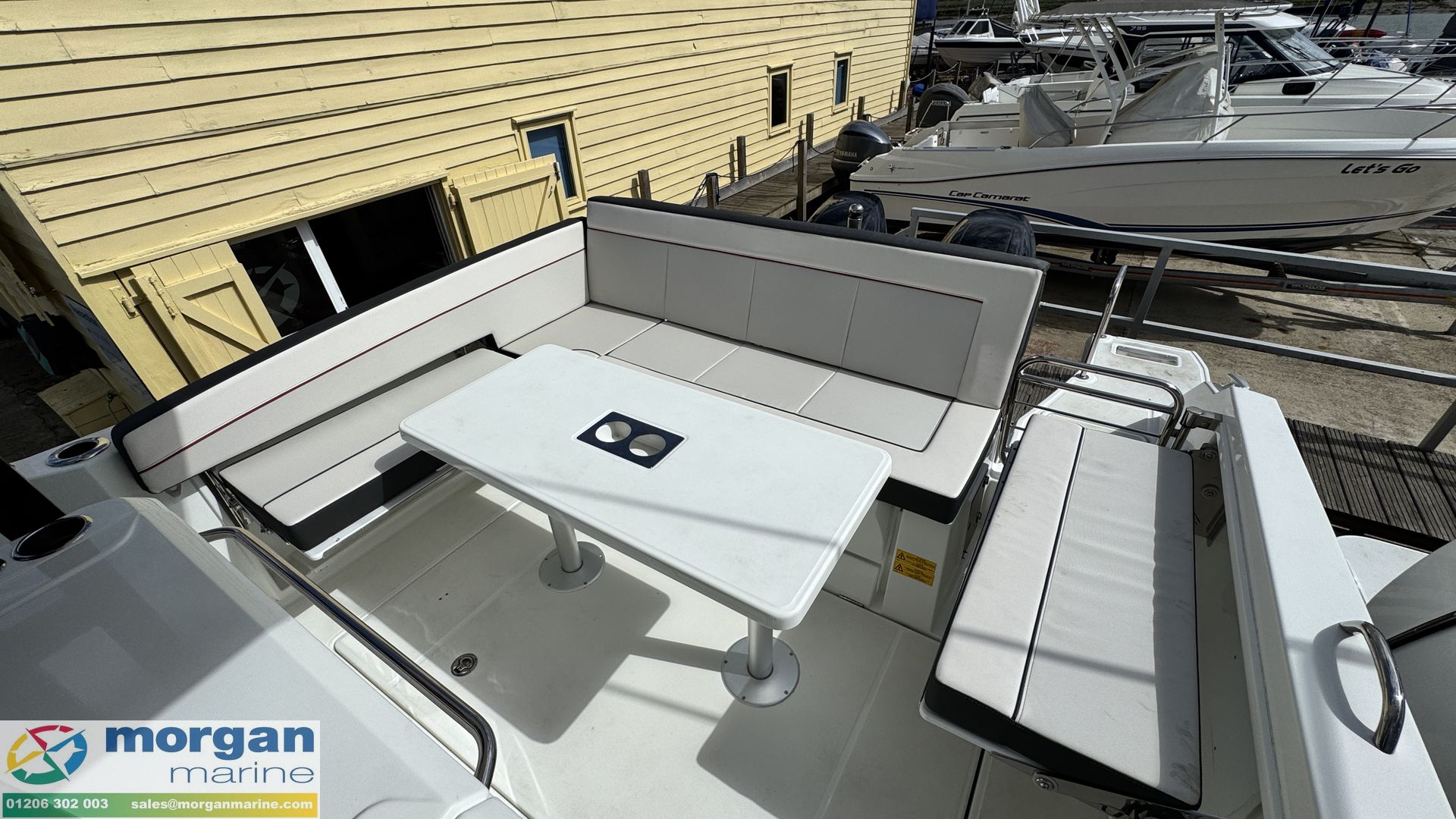 Jeanneau Cap Camarat 9.0 WA -