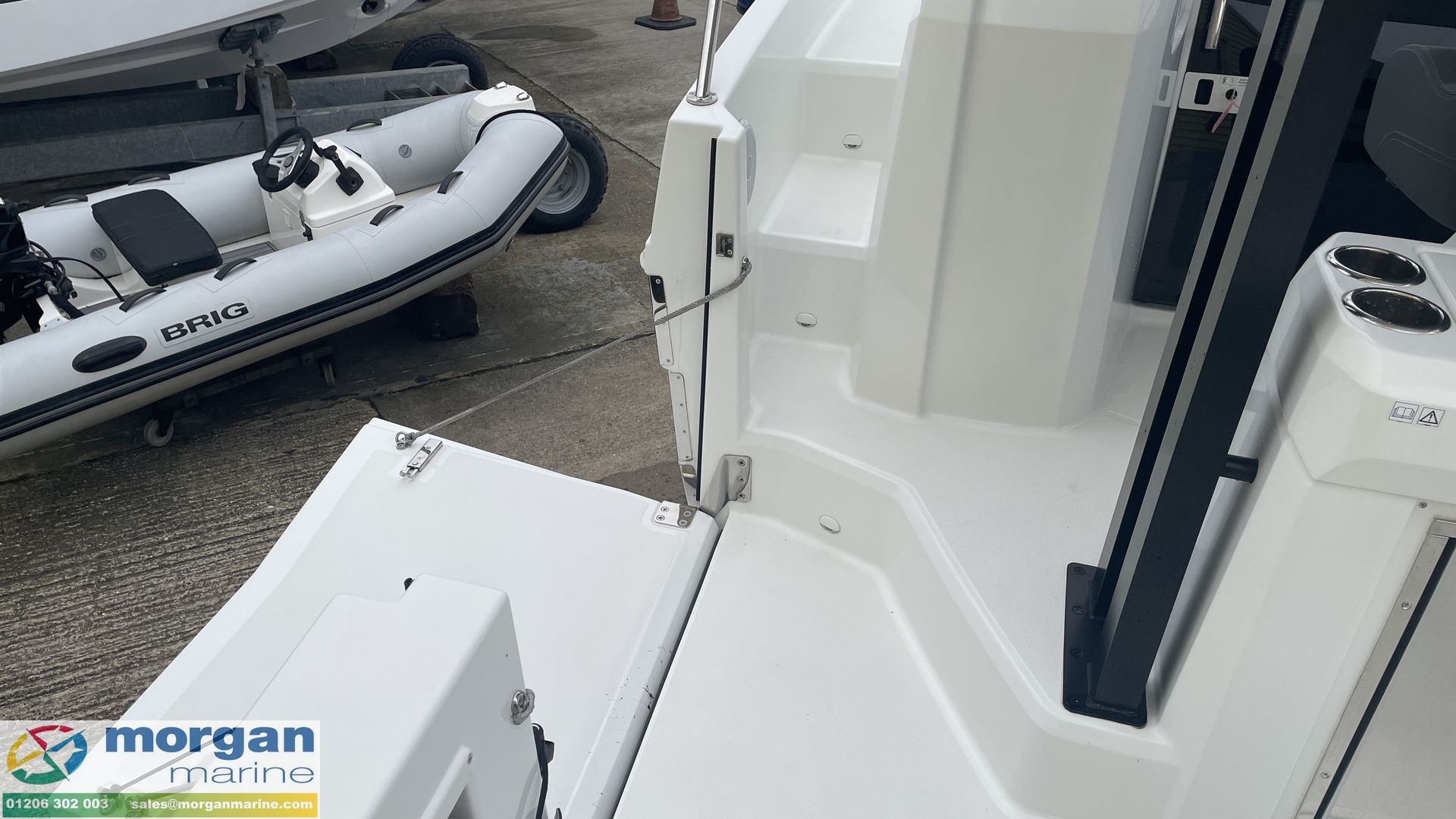 Jeanneau Cap Camarat 9.0 WA – Series 2 – with must have options – 2x Yamaha 200 SBW