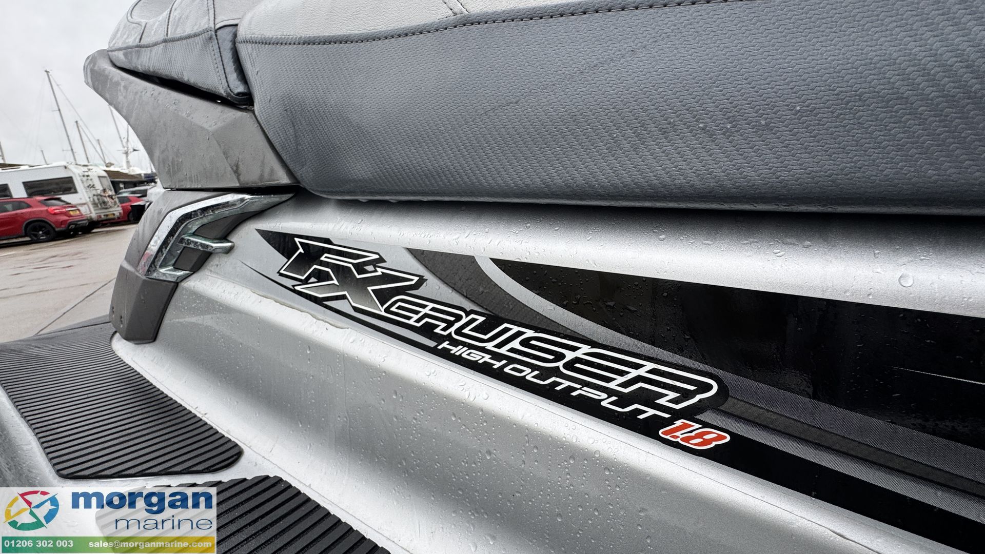 Yamaha WaveRunner FX HO cruiser jet ski