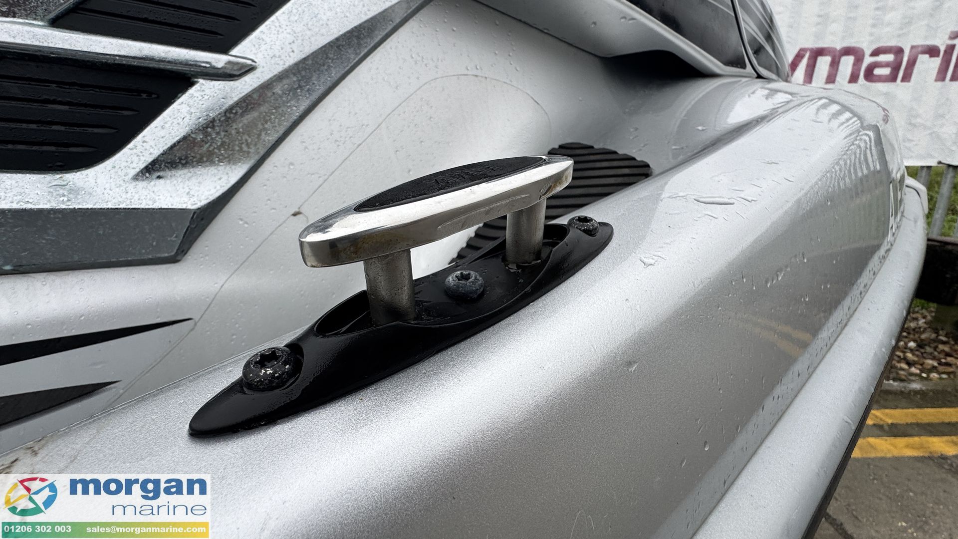 Yamaha WaveRunner FX HO cruiser jet ski