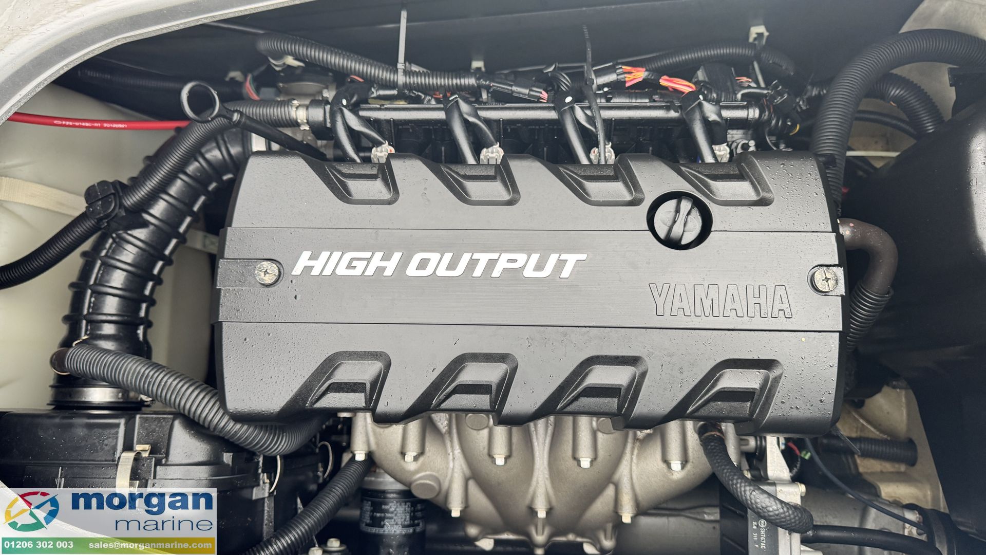 Yamaha WaveRunner FX HO cruiser jet ski