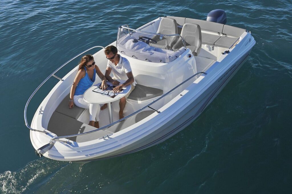 Jeanneau Cap Camarat 5.5 CC – Series 2