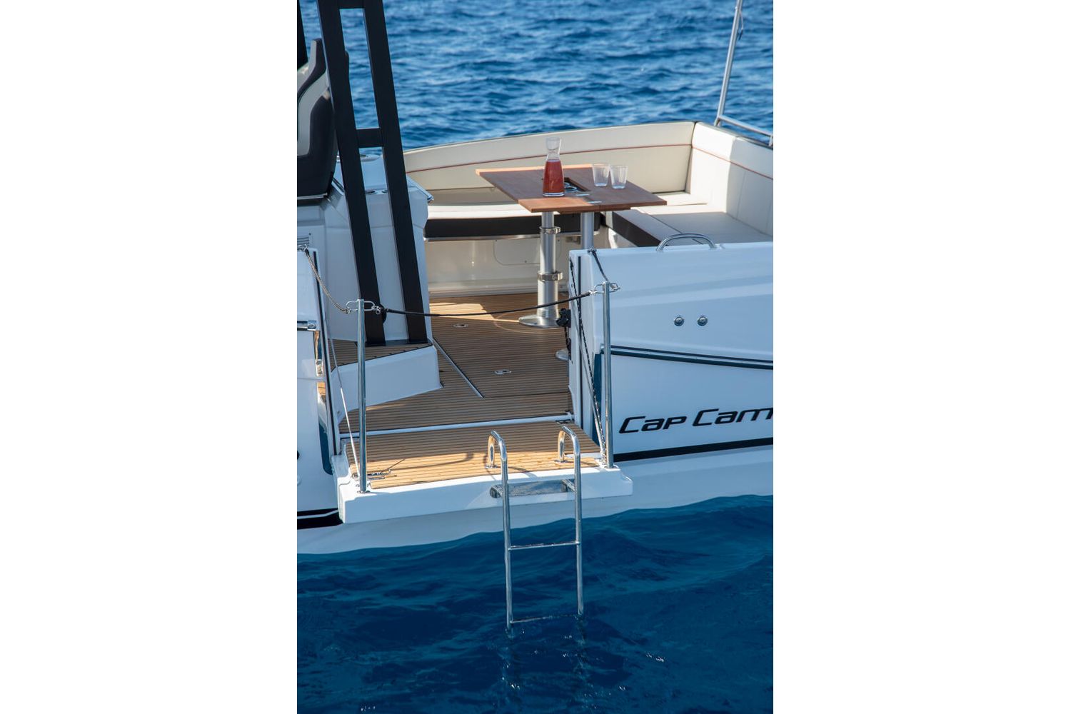 Jeanneau Cap Camarat 9.0 WA – Series 2 – with must have options – 2x Yamaha 200 SBW