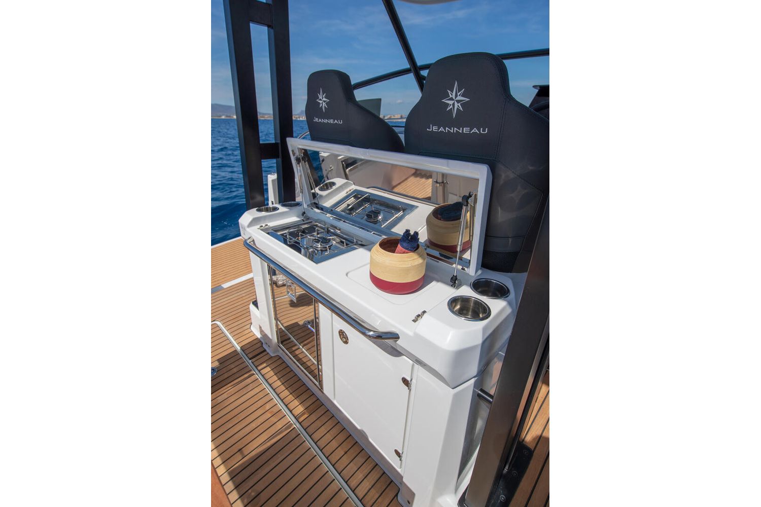 Jeanneau Cap Camarat 9.0 WA – Series 2 – with must have options – 2x Yamaha 200 SBW