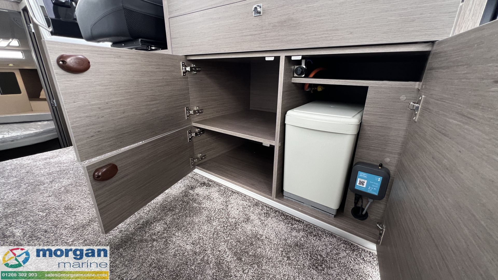 Jeanneau Merry Fisher 895 - storage in galley