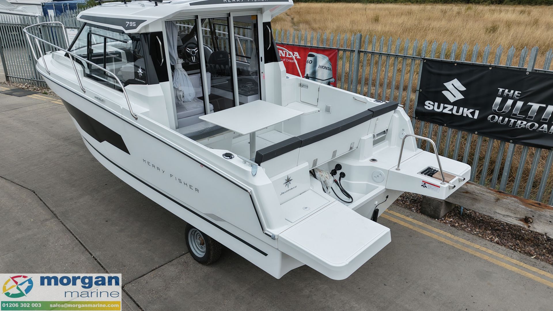 Merry Fisher 795 -