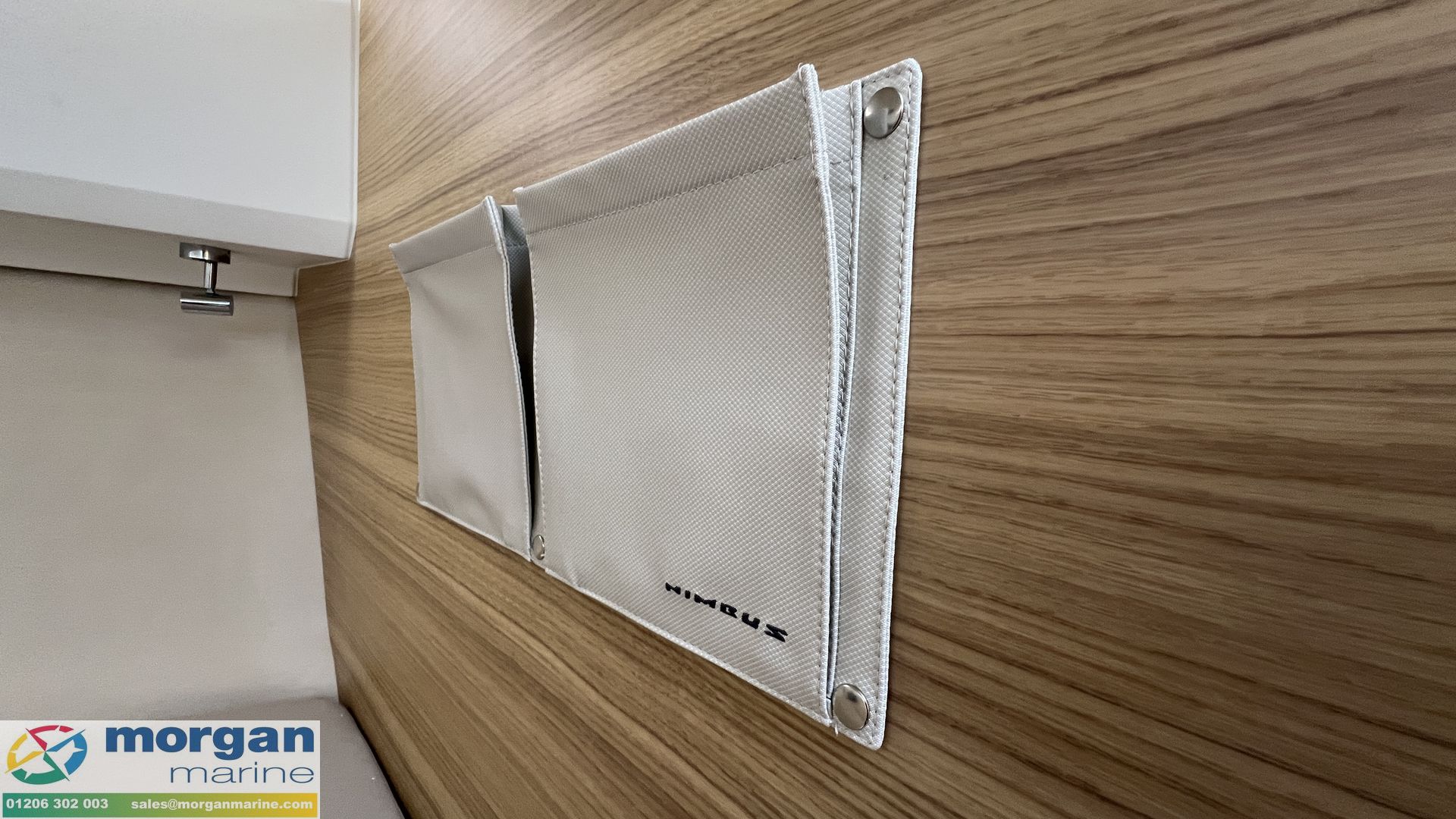 Nimbus Weekender 9 - cabin interior