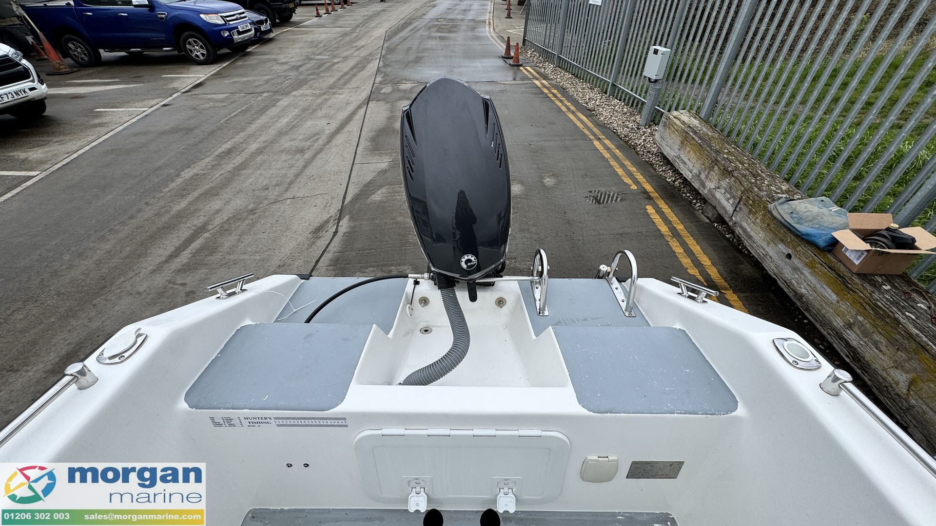 Atlantis 16 centre console -