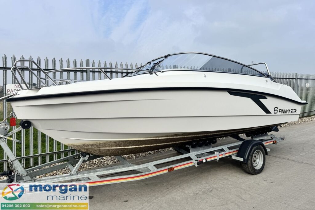 Finnmaster T6 Day Cruiser