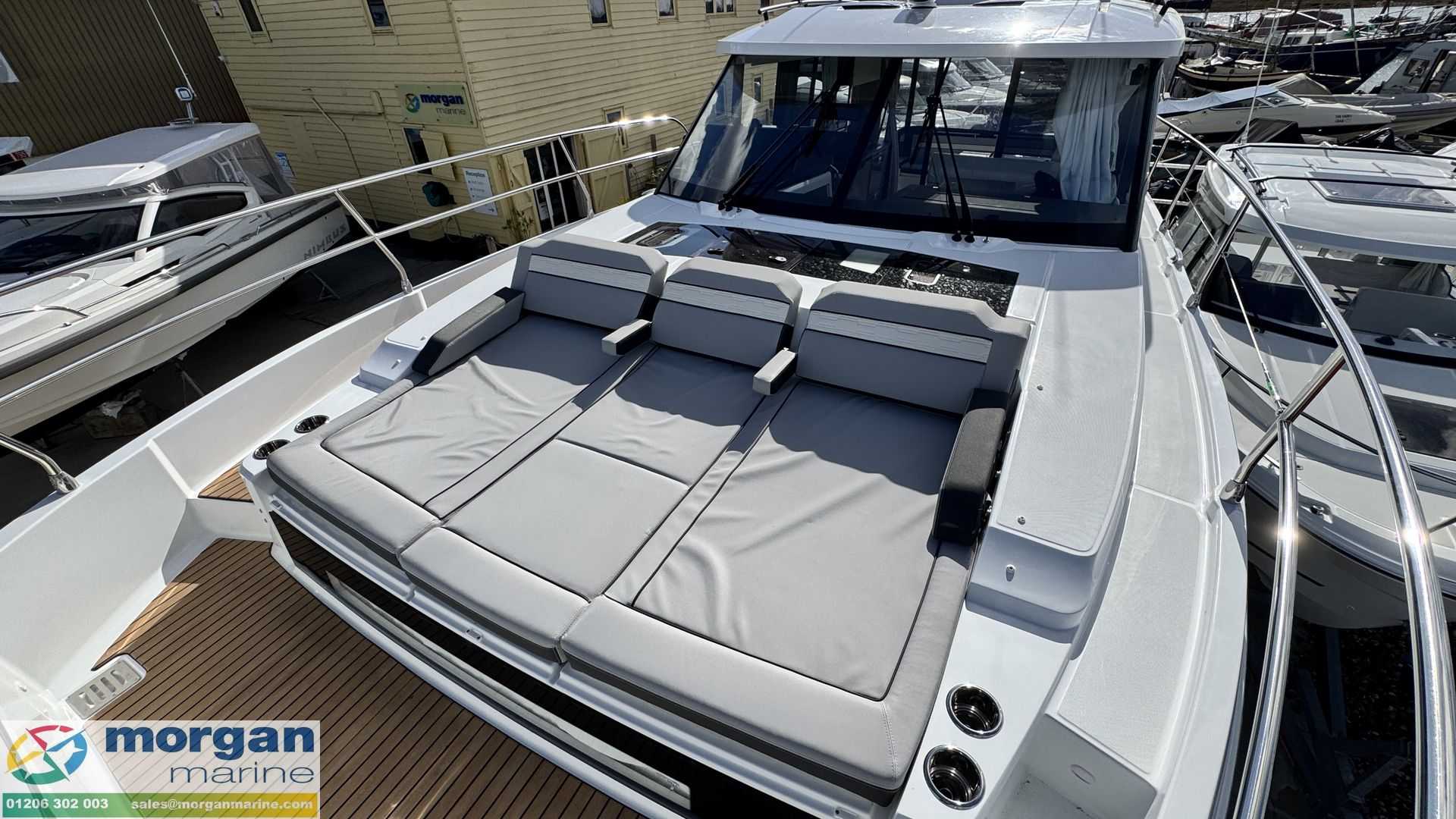 Jeanneau-Merry-Fisher-1295-Coupe-