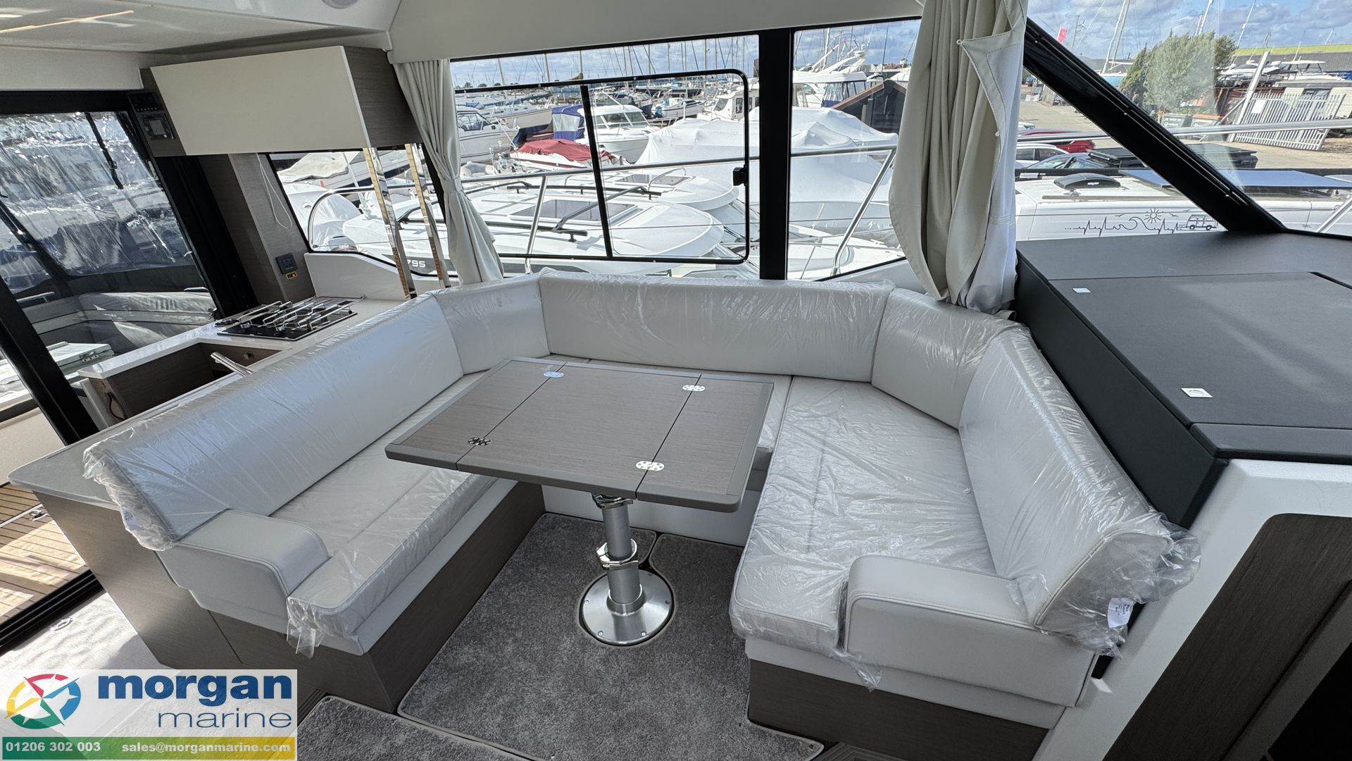 Jeanneau-Merry-Fisher-1295-Coupe-
