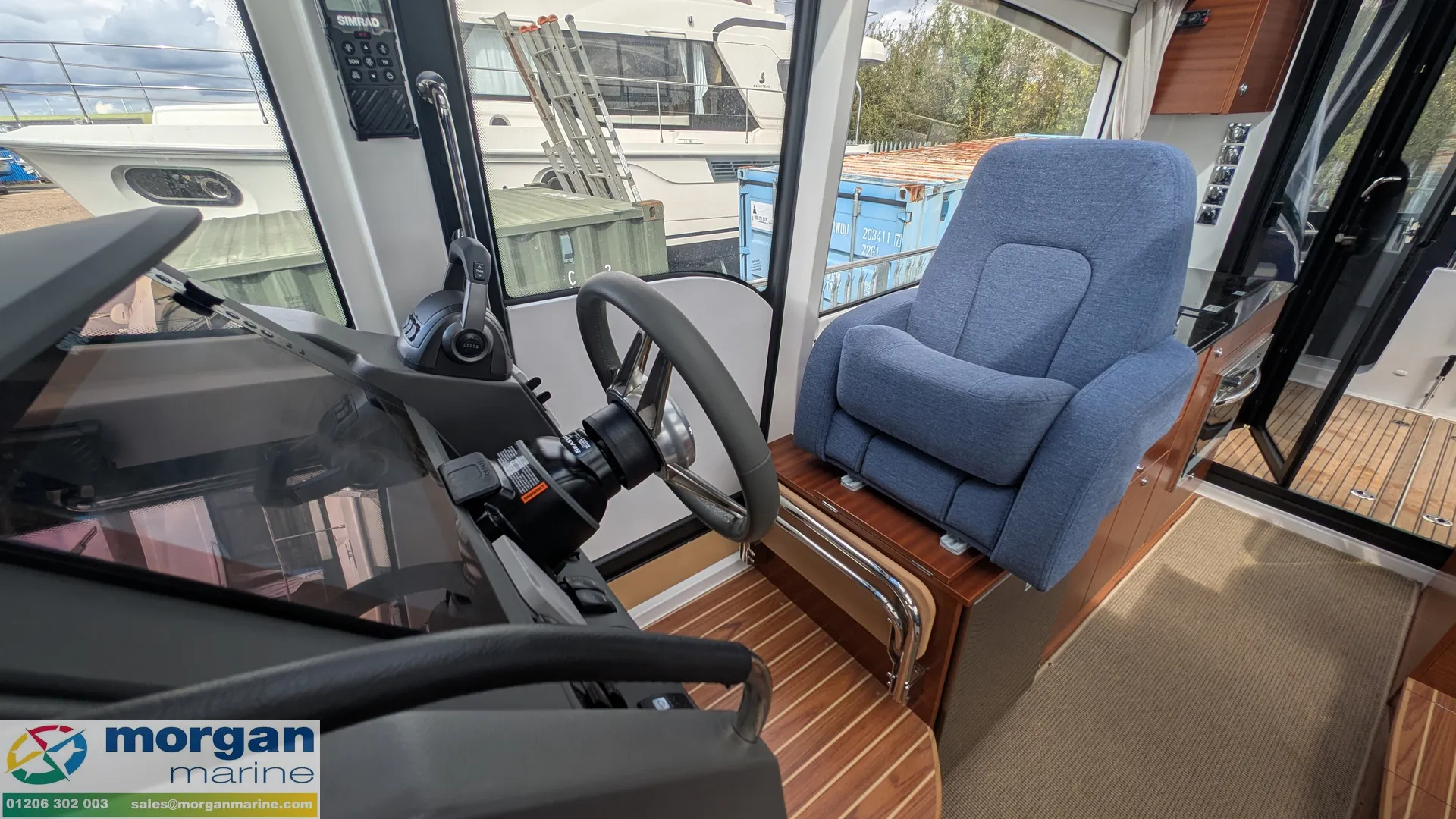 Nimbus 365 Coupe - 30