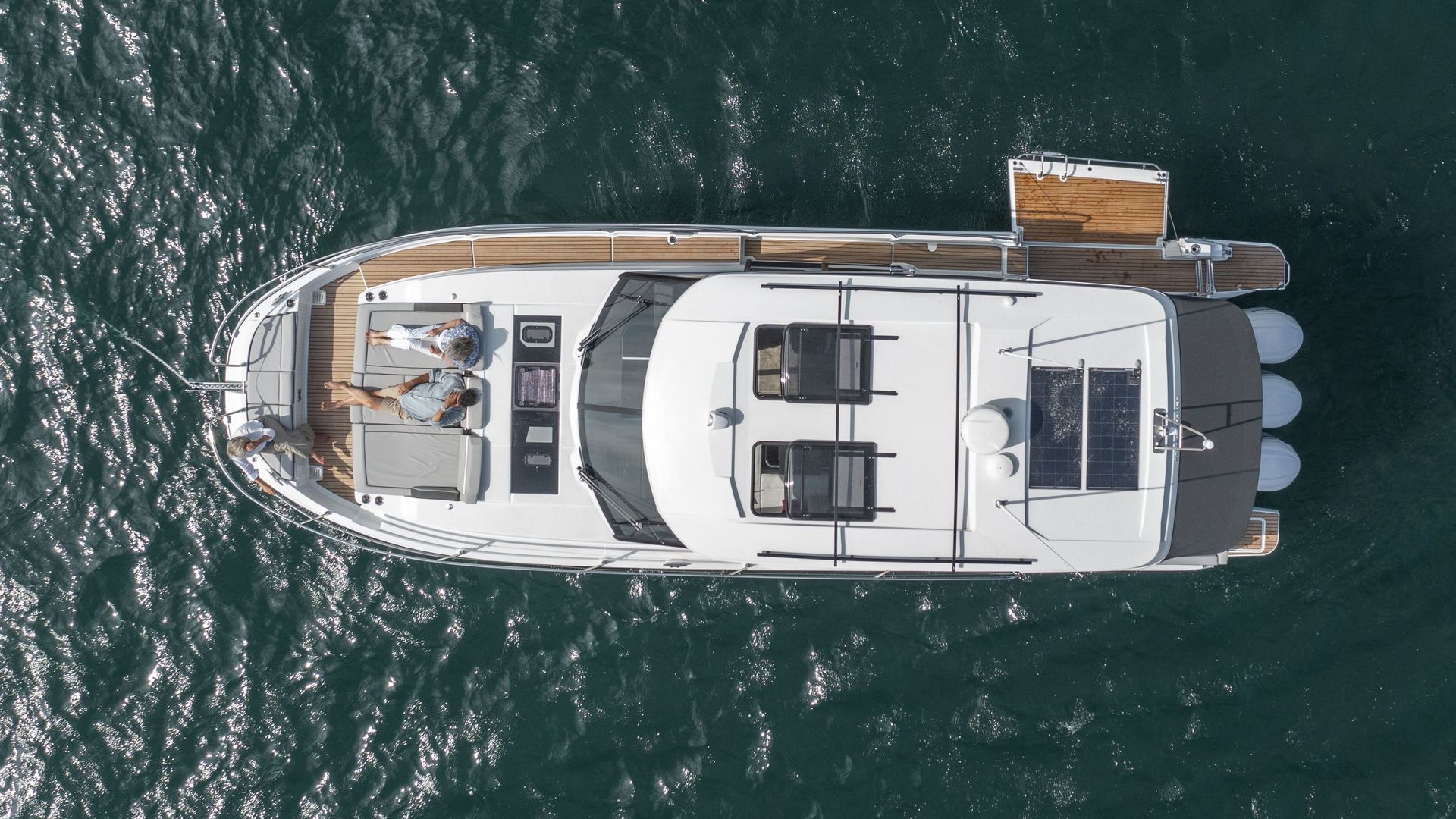 Jeanneau Merry Fisher 1295 Coupe - overhead view directly above
