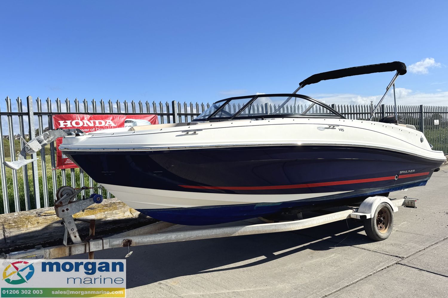 Bayliner VR5 -