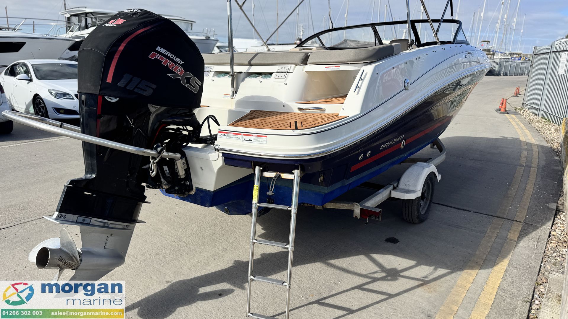 Bayliner VR5 -