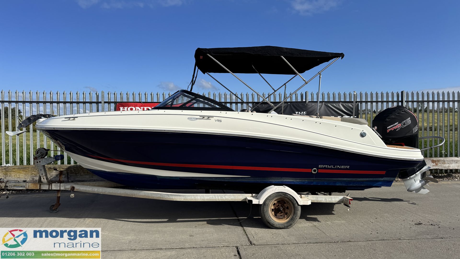 Bayliner VR5 -