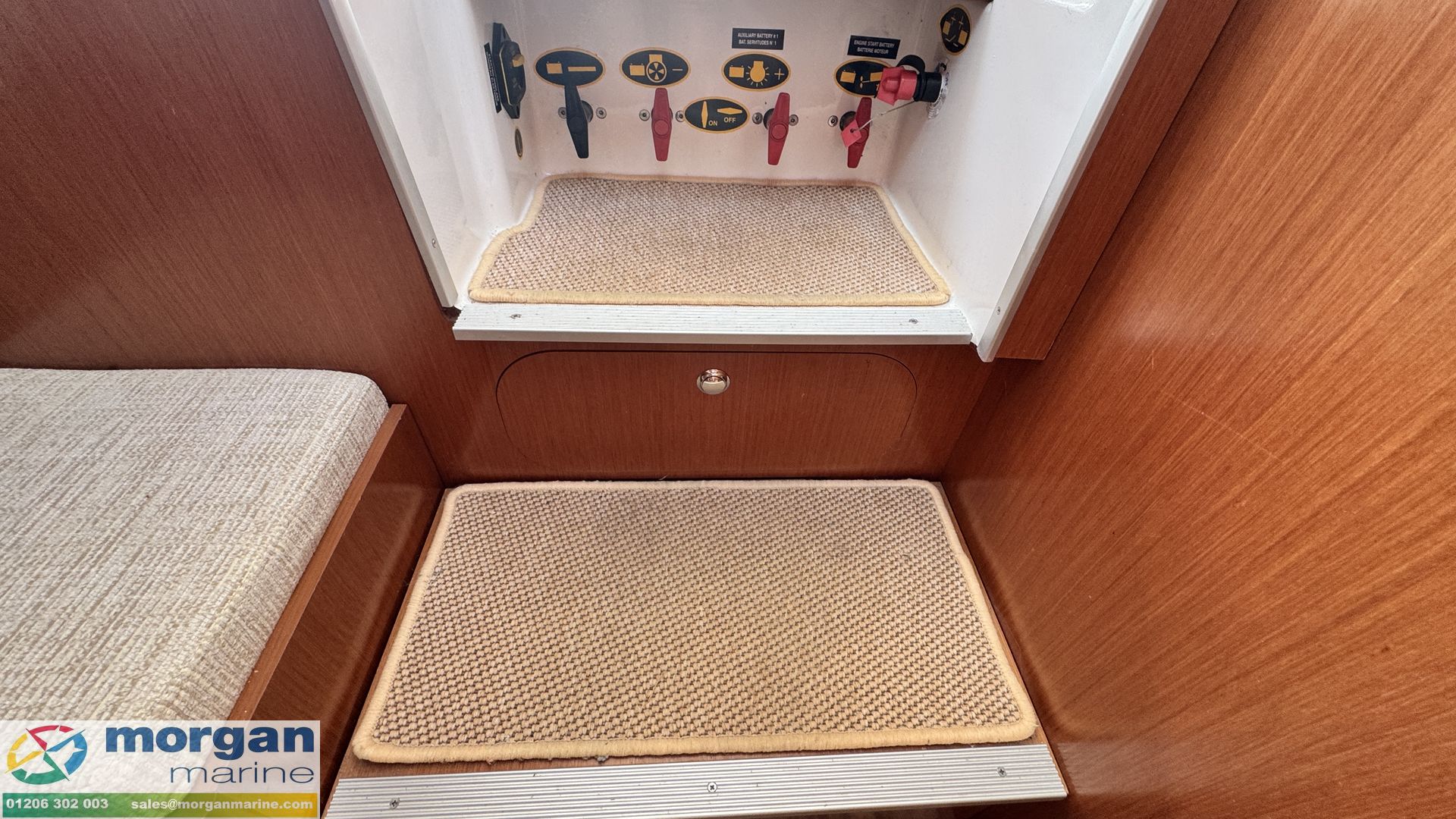 Beneteau Antares 9 Inboard -
