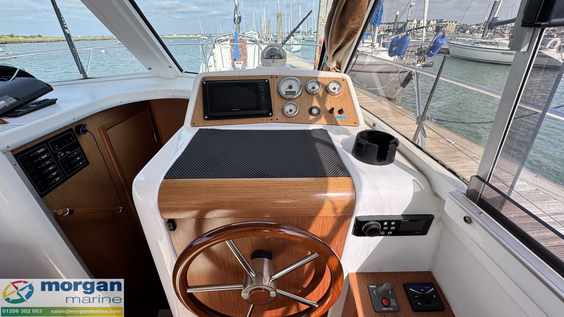Beneteau Antares 9 Inboard - 23
