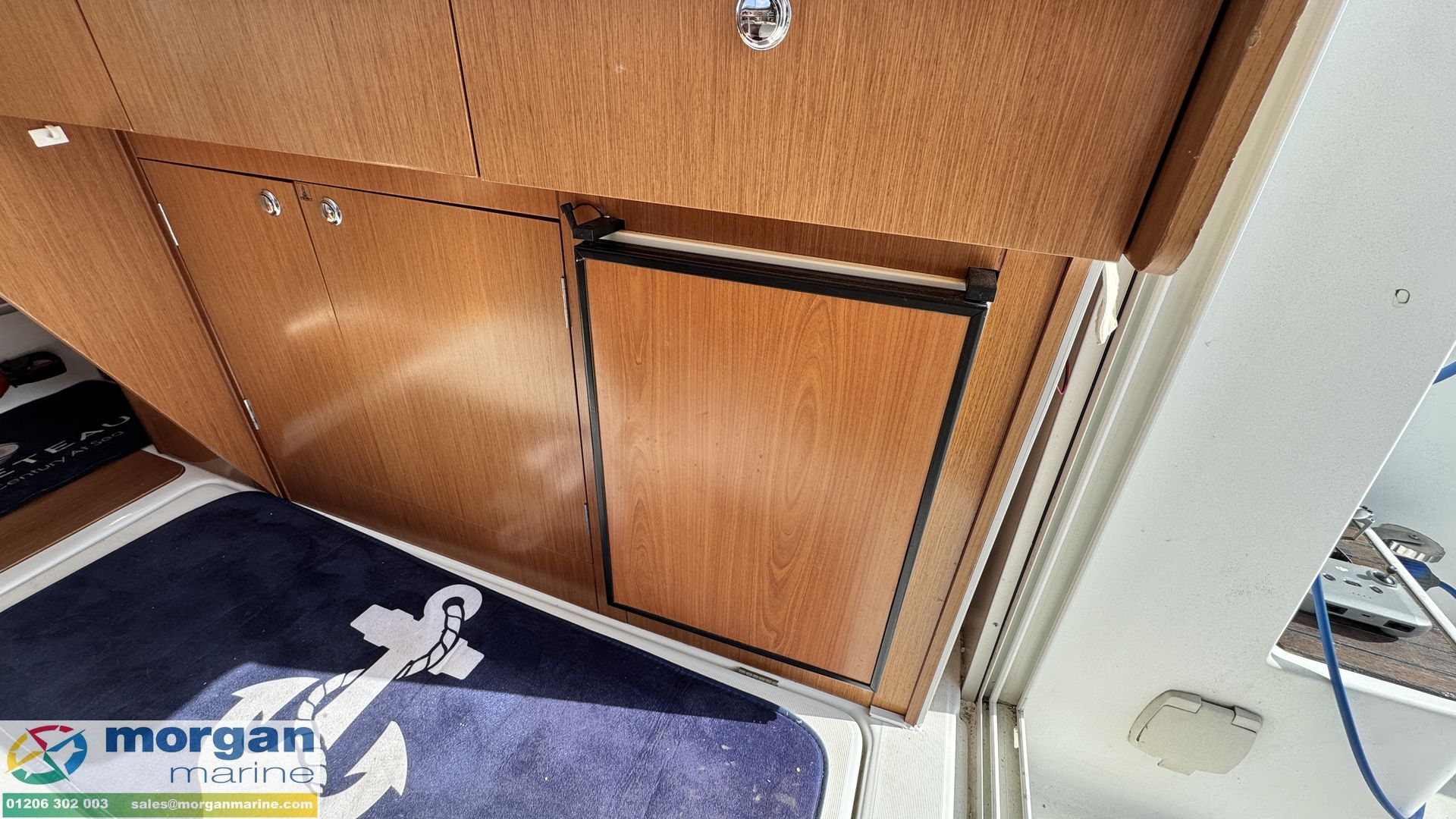 Beneteau Antares 9 Inboard -