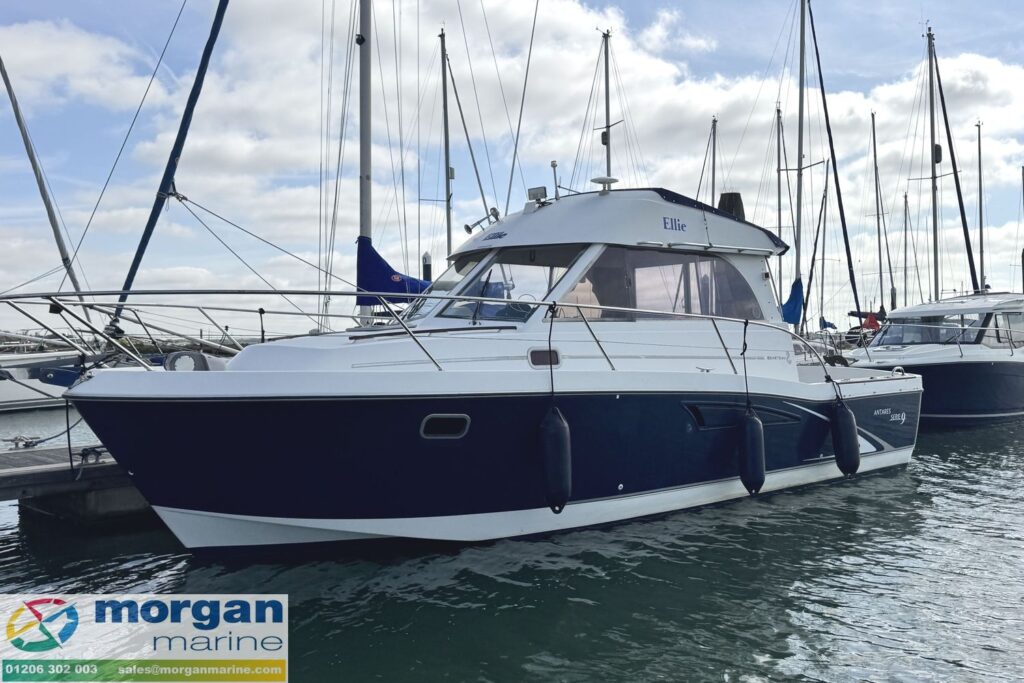 Beneteau Antares 9 Inboard