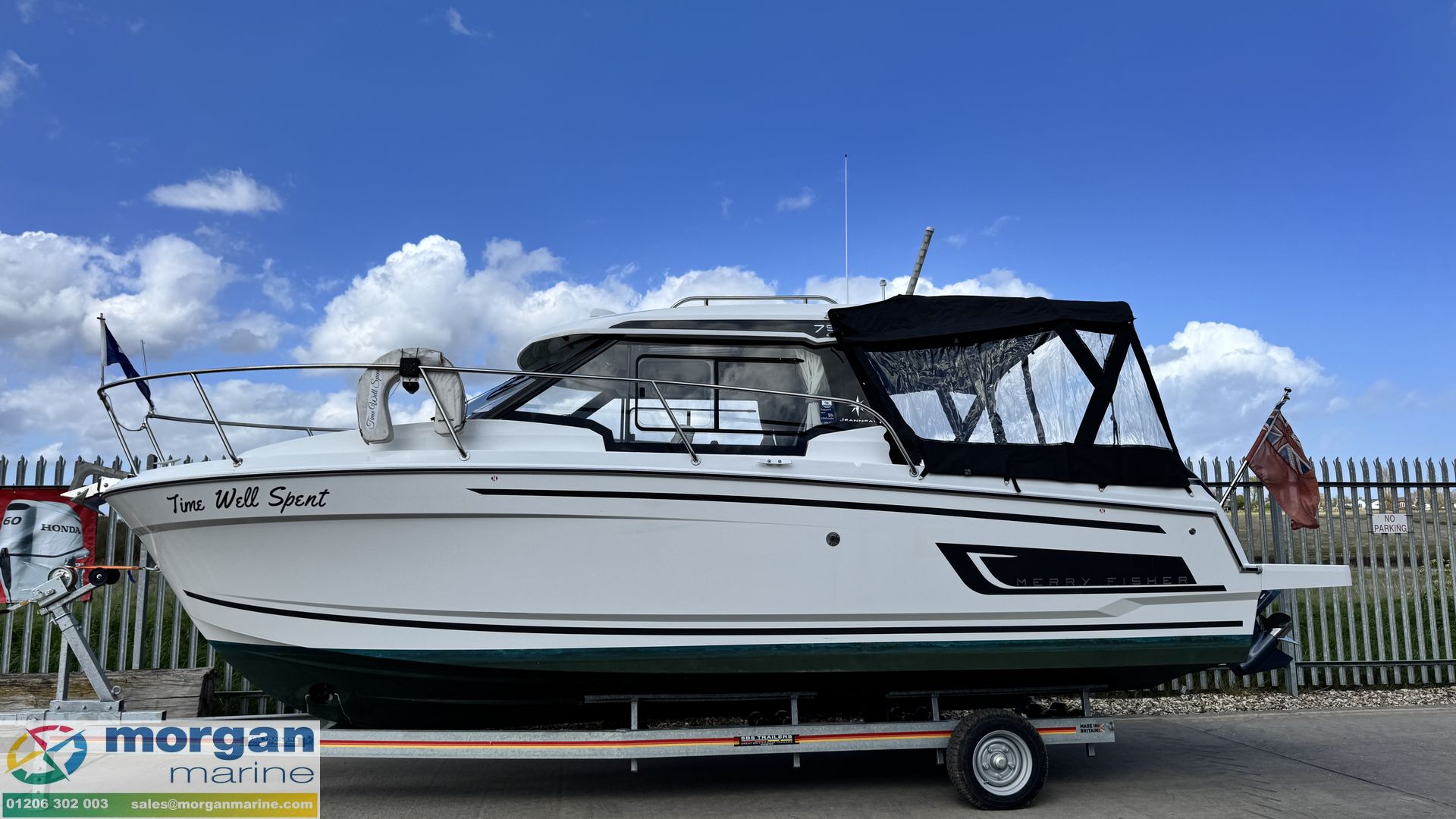 Jeanneau Merry Fisher 795 - side on