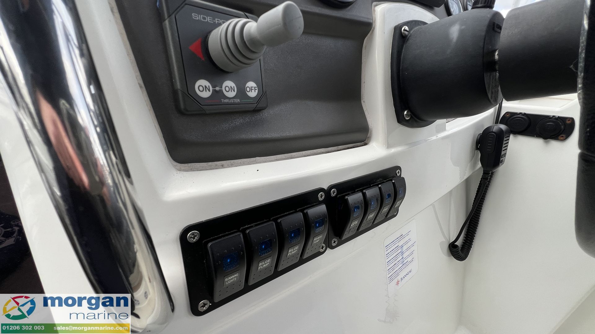 Jeanneau Cap Camarat 8.5 -