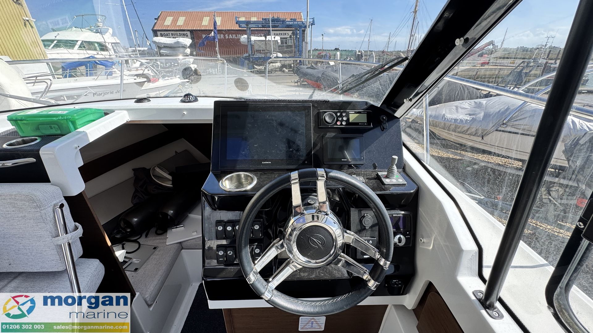 Jeanneau Merry Fisher 795 -