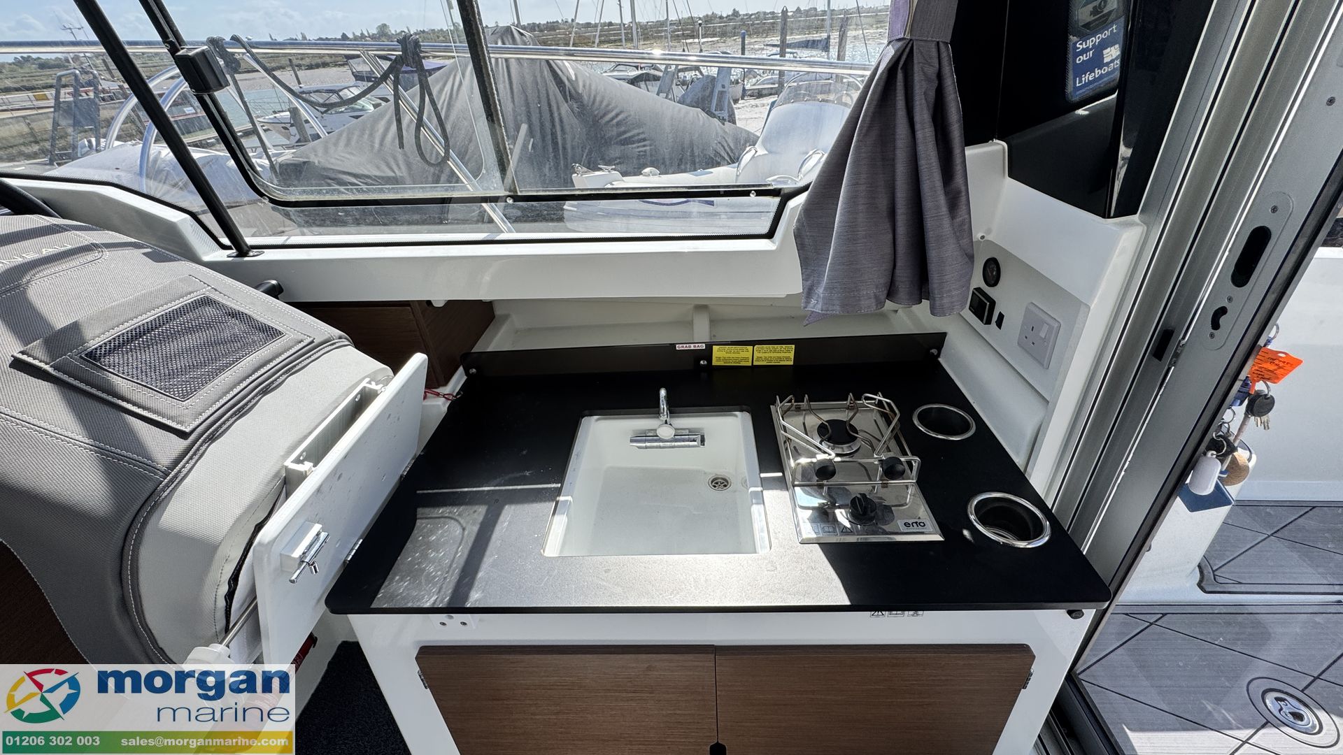 Jeanneau Merry Fisher 795 -