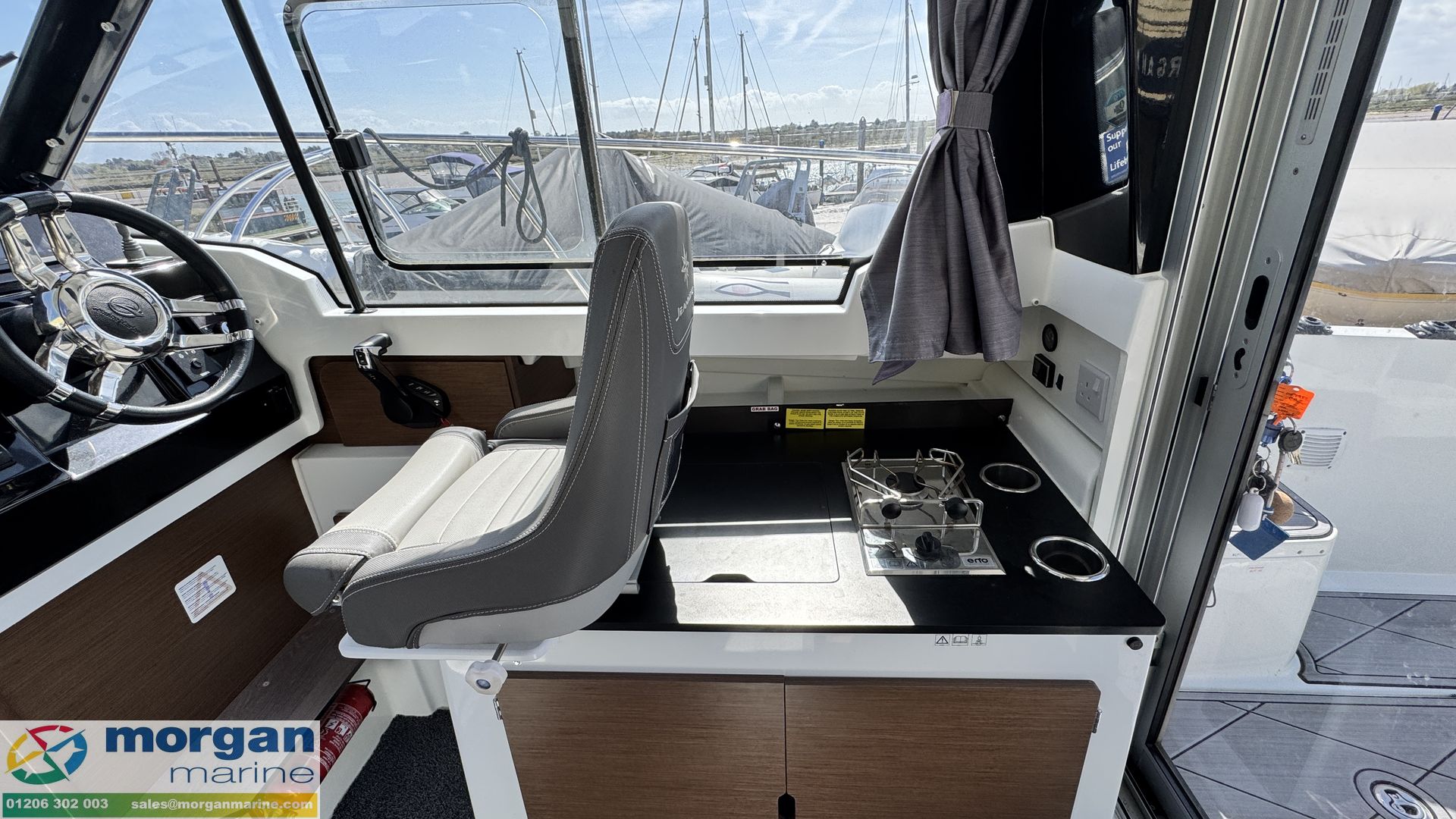 Jeanneau Merry Fisher 795 -