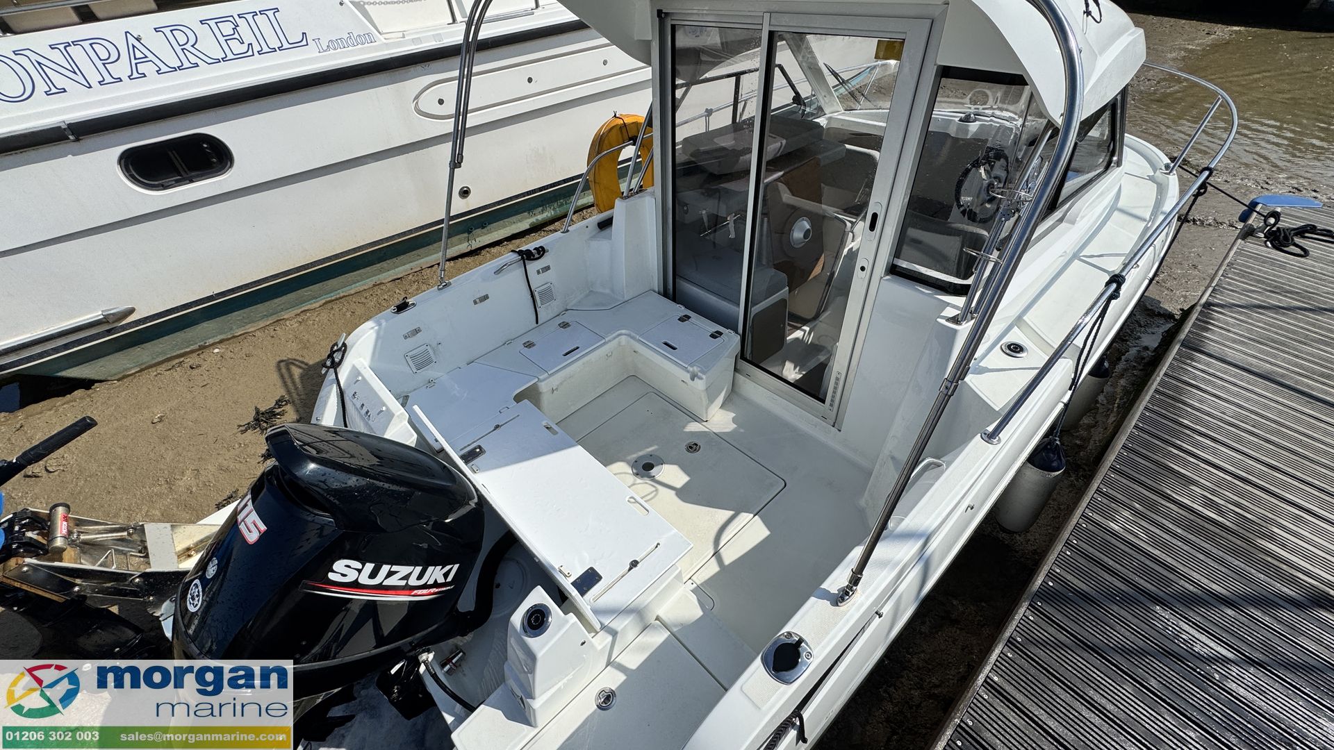 Beneteau Antares 6 -