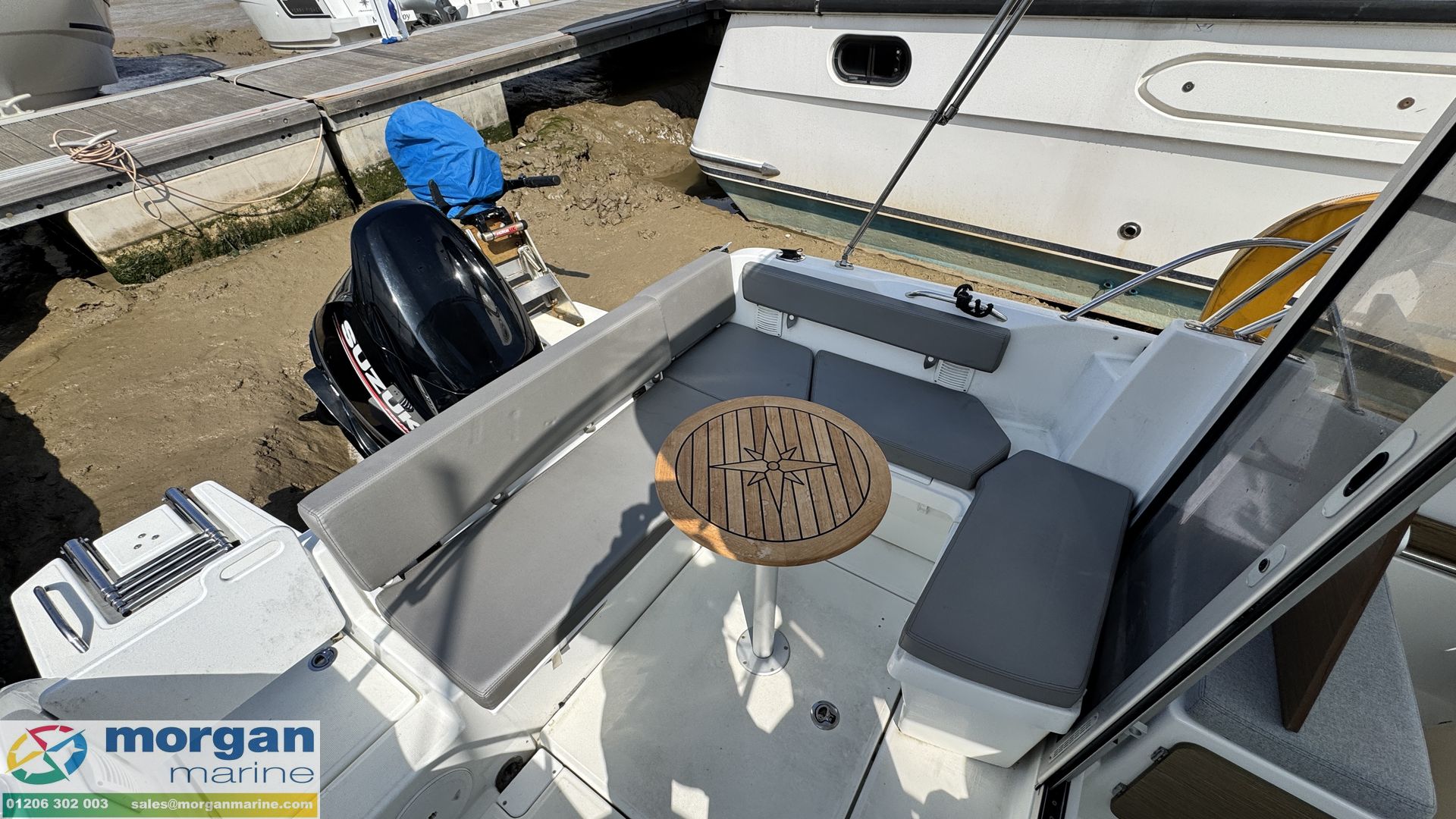 Beneteau Antares 6 -
