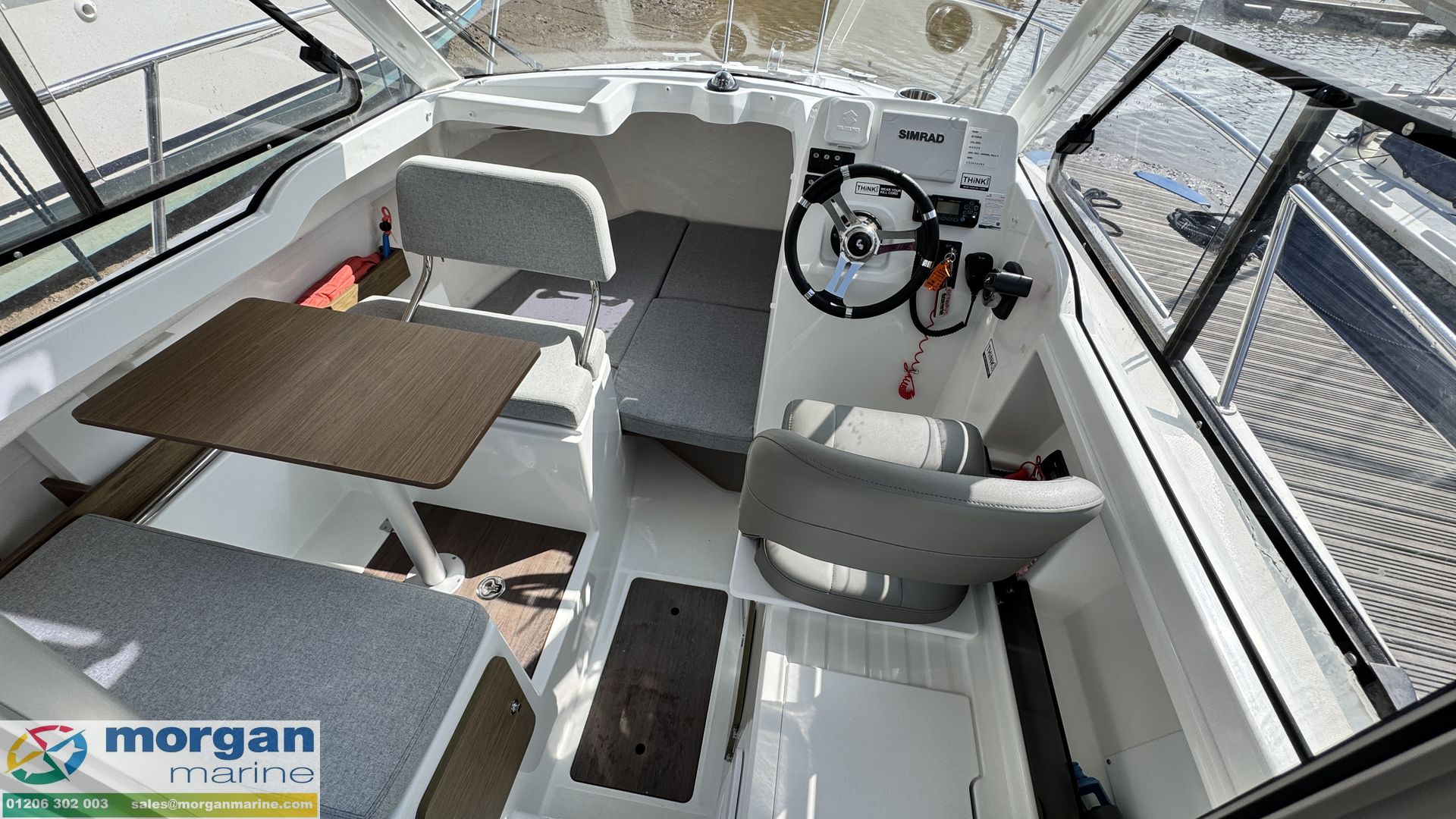 Beneteau Antares 6 -