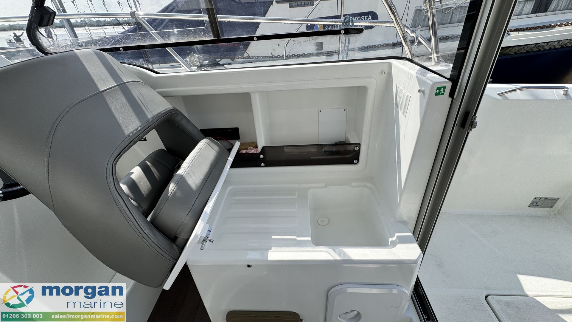 Beneteau Antares 6 -