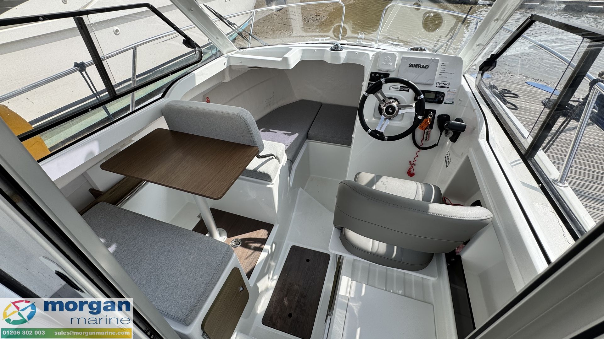 Beneteau Antares 6 -