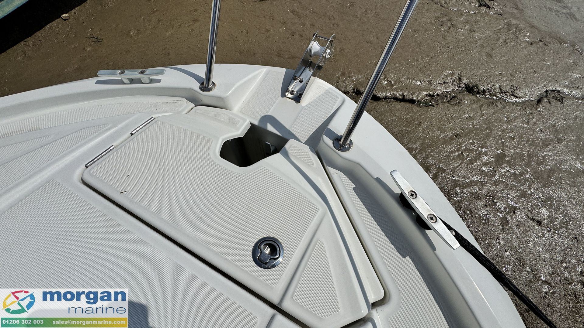 Beneteau Antares 6 -