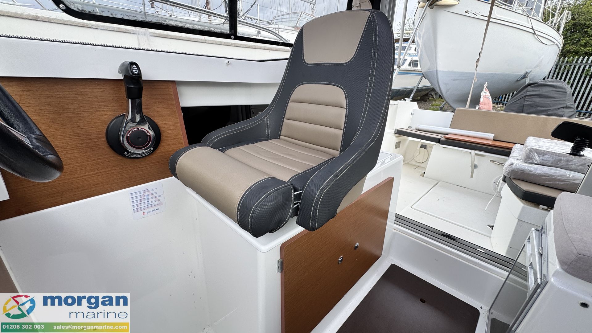 Merry Fisher 695 -