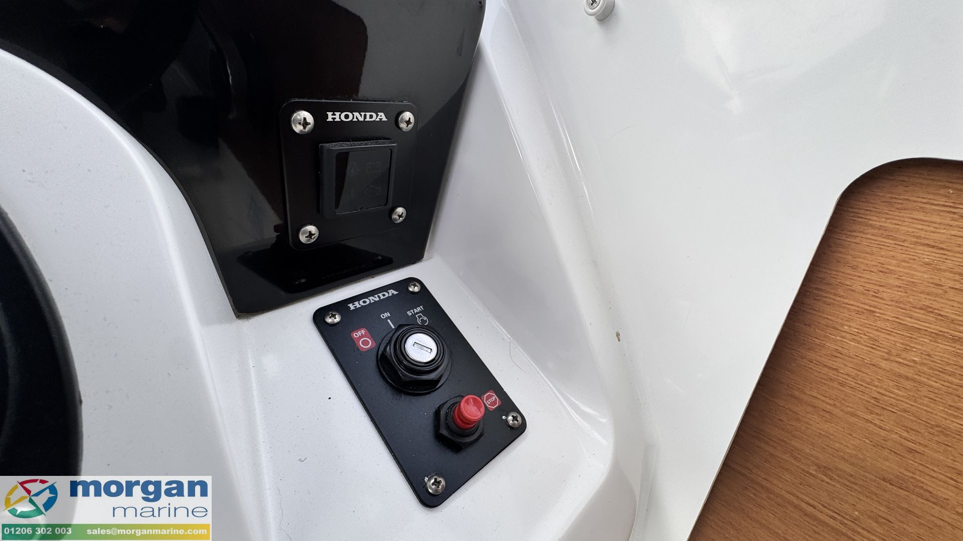 Merry Fisher 695 -