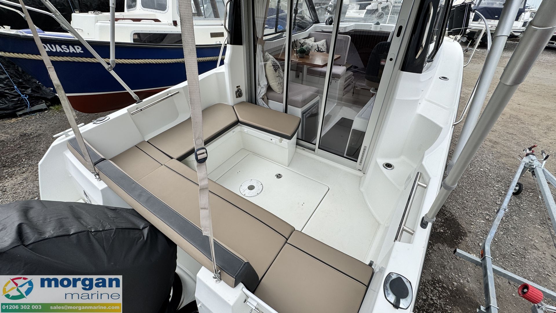 Merry Fisher 695 -
