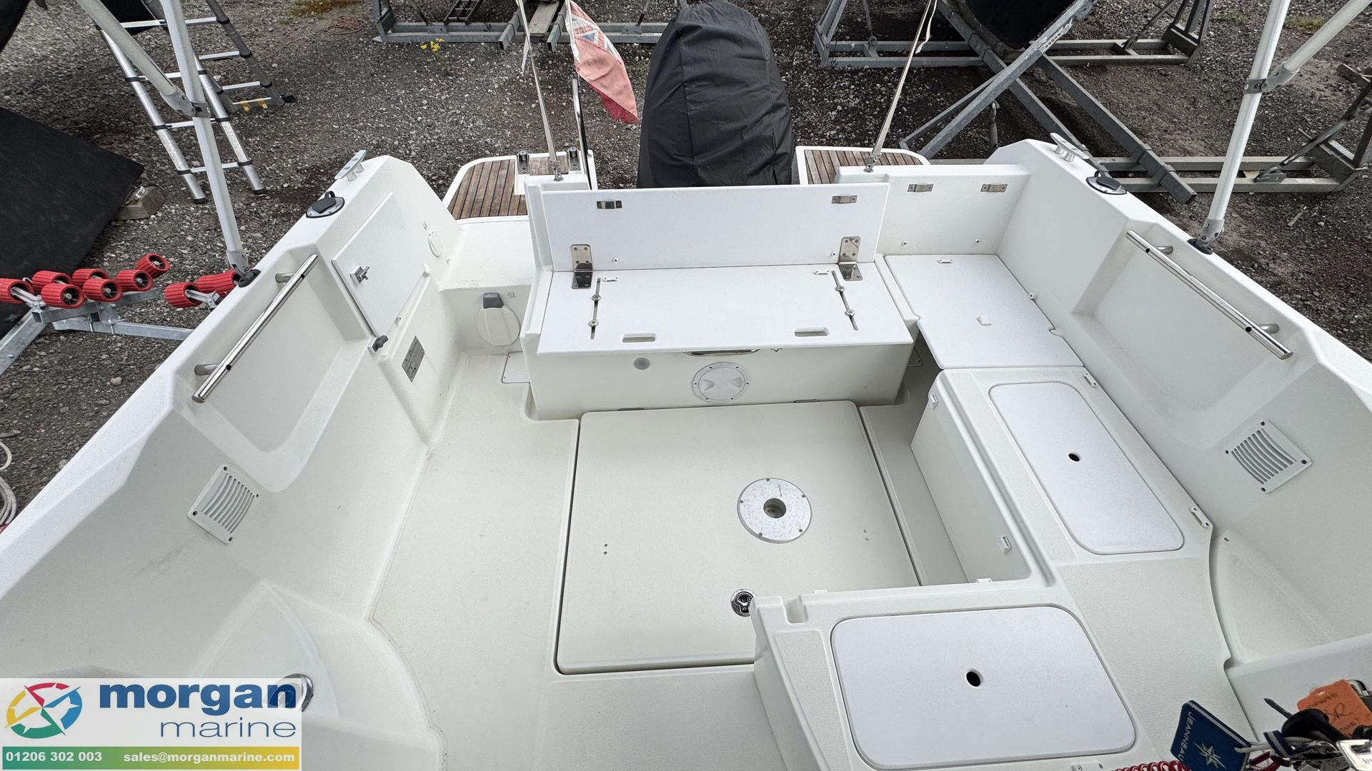 Merry Fisher 695 -
