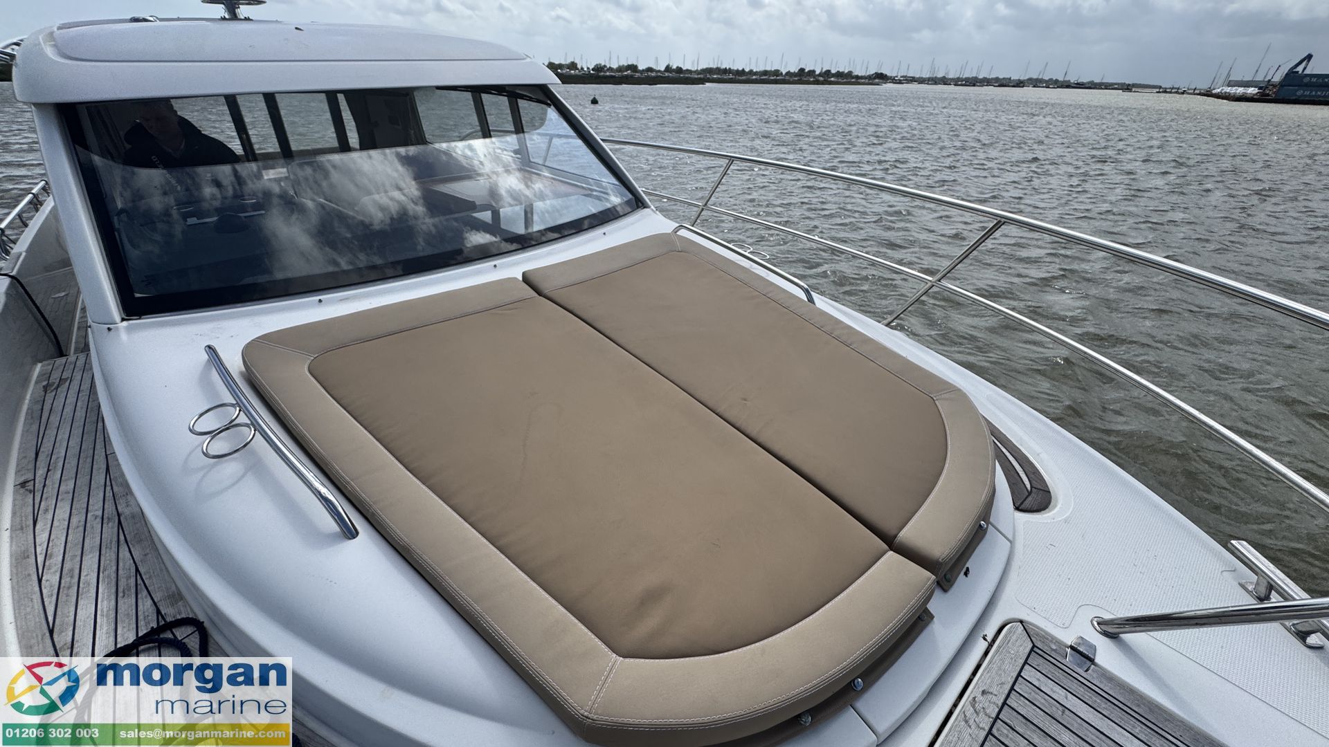 Nimbus 305 Coupe -